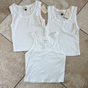 Universal Women's Classic White Tank Tops M 3 count